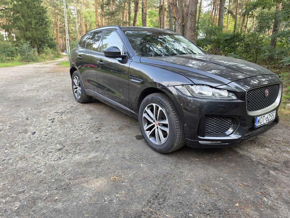 Jaguar F-Pace 2019r.