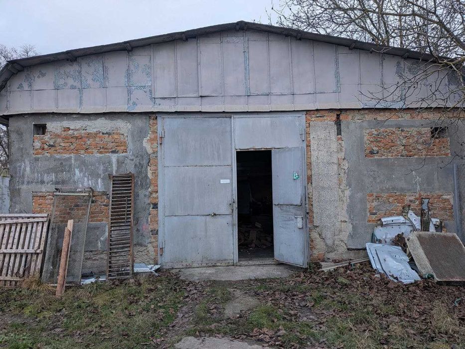 Продається ремонтно-виробнича база