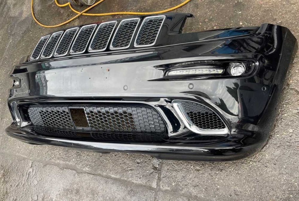 Jeep Grand Cherokee WK2 2013 - 2022 Бампер передній Дорестайл