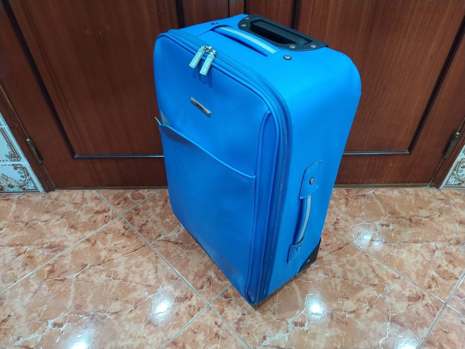 Mala malas de porão até 23 kg viagem casa quarto apartamento vivenda.