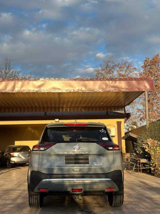 Nissan Rogue SL  2021