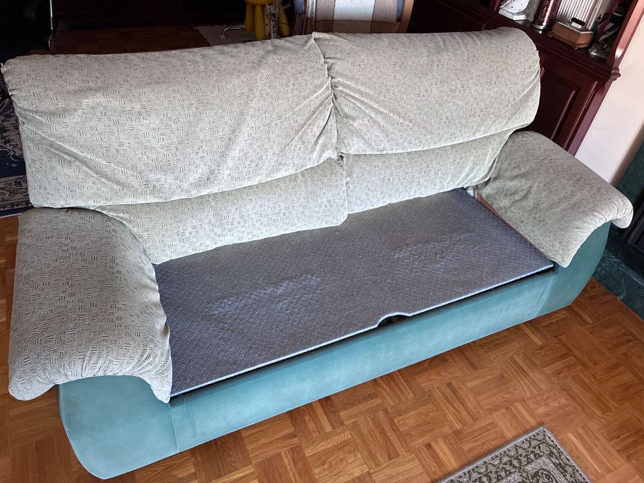 Conjunto 2 sofás (1 sofá-cama)