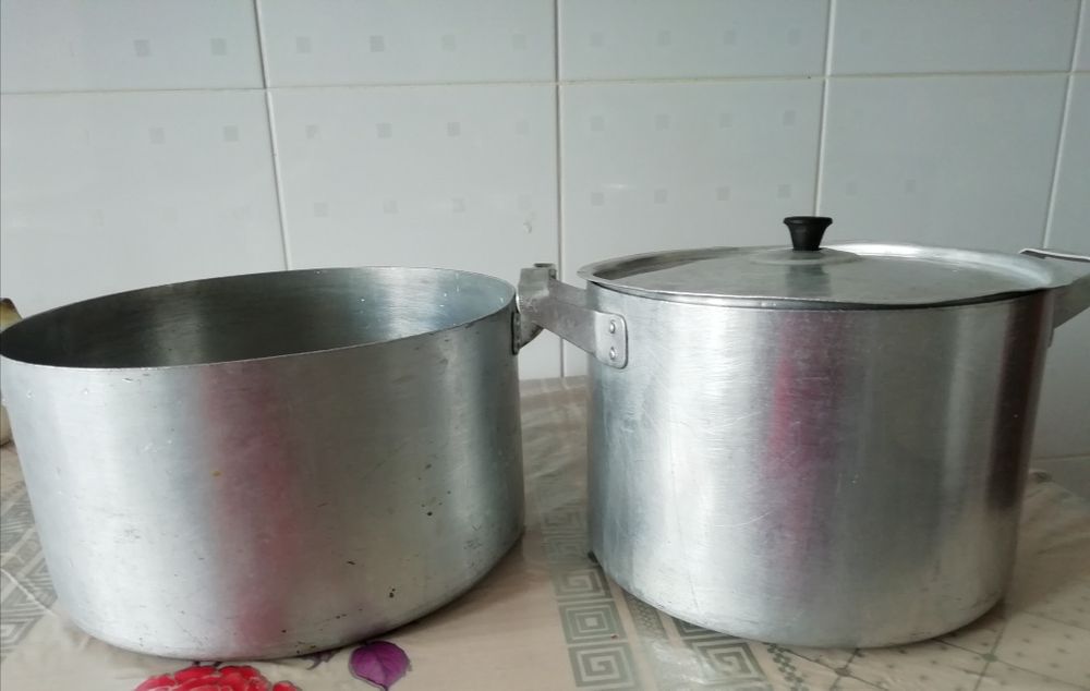 Кастрюля ємкість 5 і 7  літрів