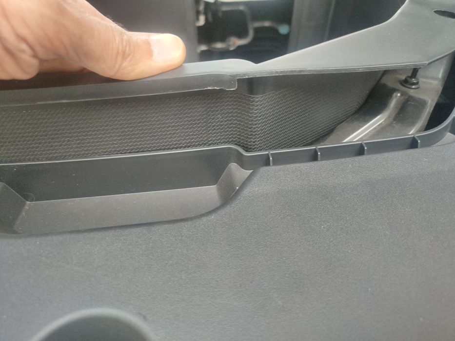 Передний багажник Франк (frunk) для BYD Song plus EV.