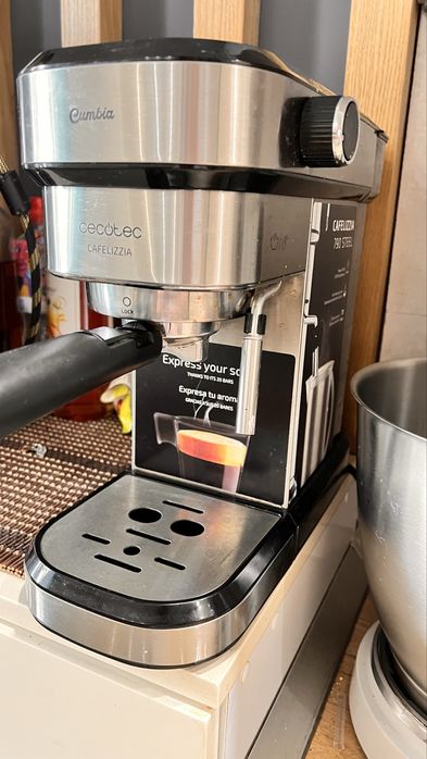 Продаю кавоварку