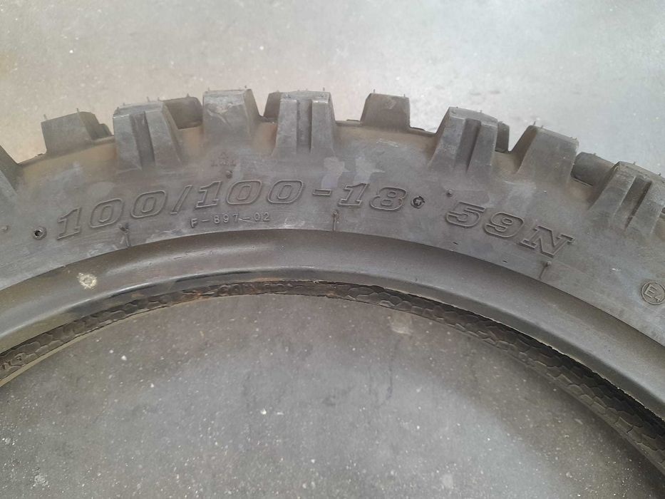 PNEU – Cewa Nylon 100/100-18