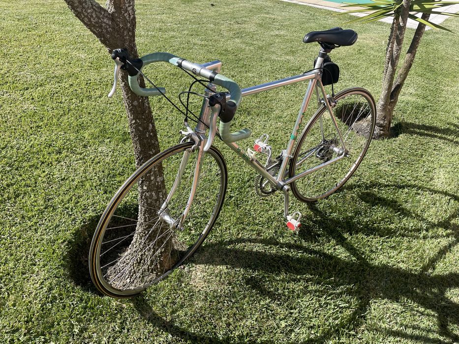 Bicicleta de estrada tipo Vitus + Sapatos SIDI de encaixe rápido