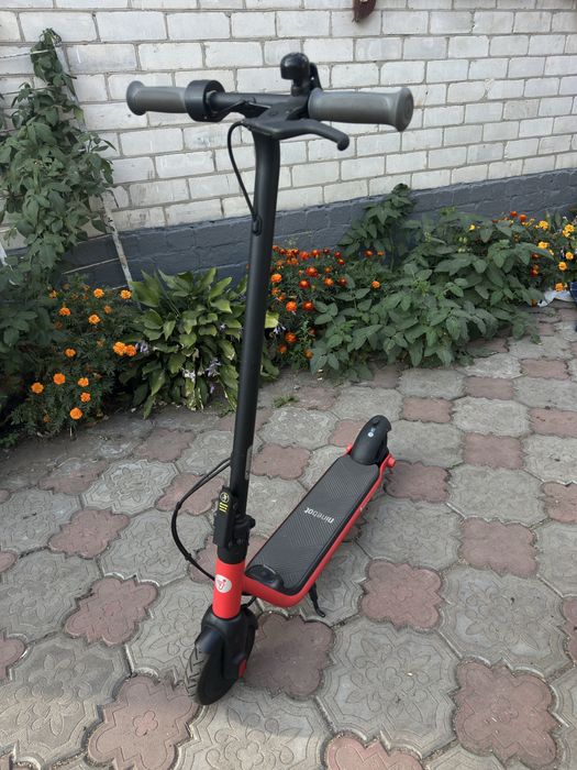 Електросамокат Segway Ninebot C20