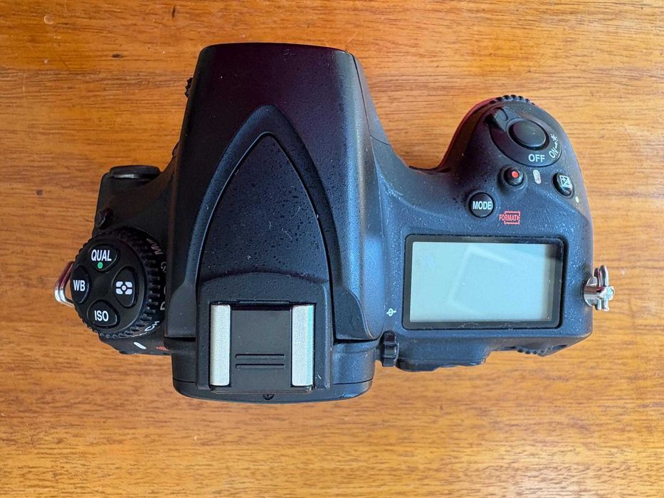 Sprzedam Nikon D810 body