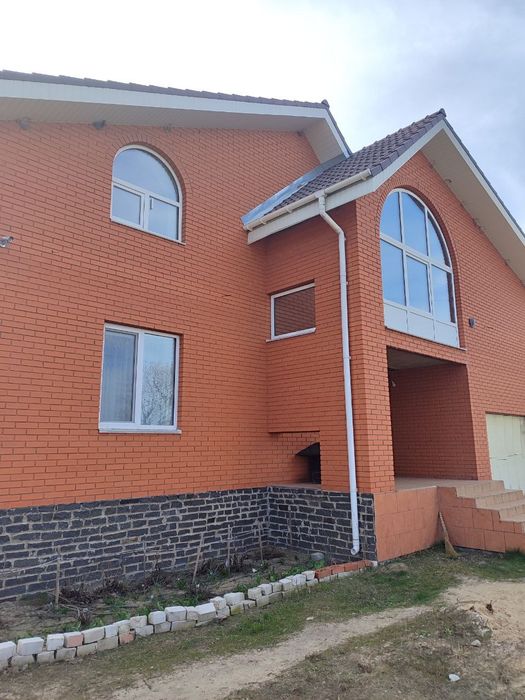 Продаж 2 поверхового будинку с.Слобідка. Розглядаємо державні програми!
