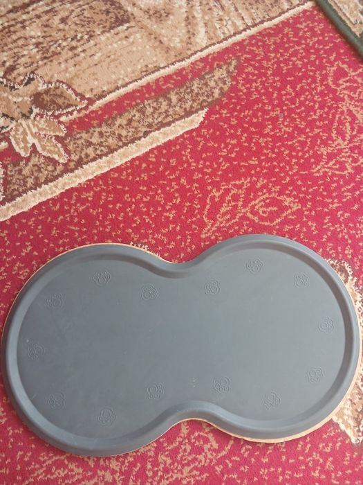 Продам підставку для годування тварин