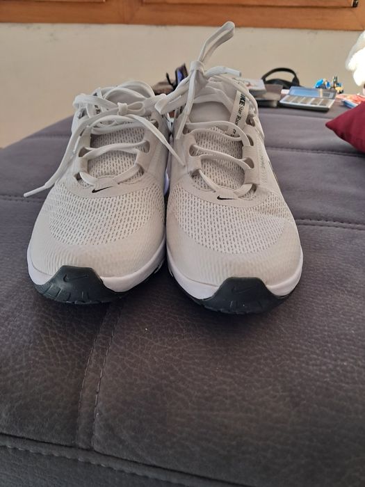 Nike Air Zoom Structure 24