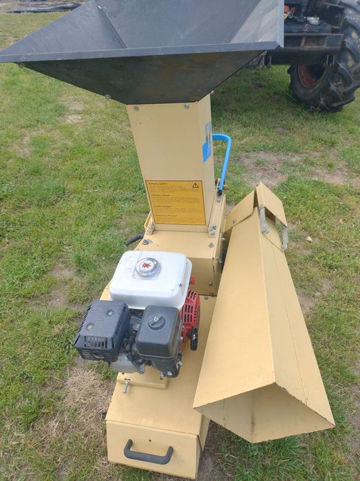 Rębak do gałęzi spalinowy