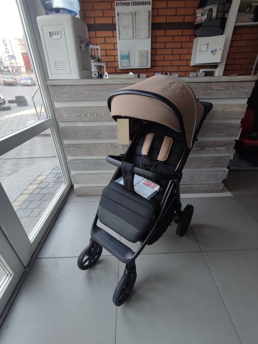 Прогулочная коляска Carrello Bravo Plus 2024 прогулянкова