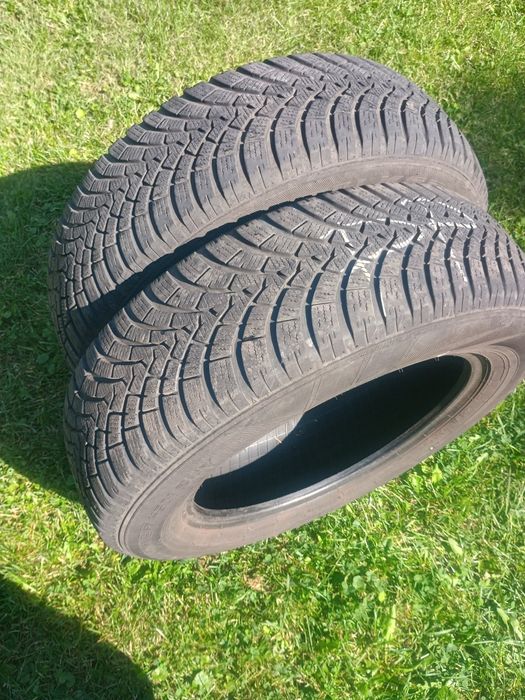 Para Falken 215/65/17 zimowe