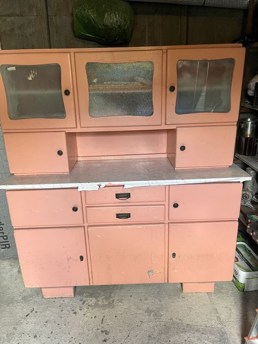 Kredens PRL pink różowy drewno