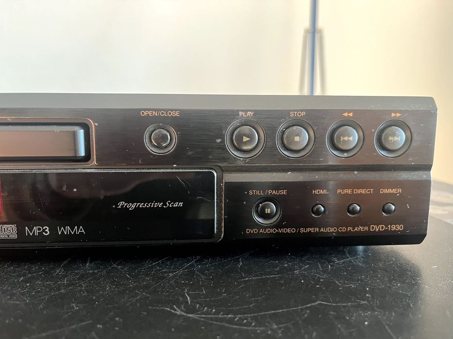 Leitor Denon DVD-1930