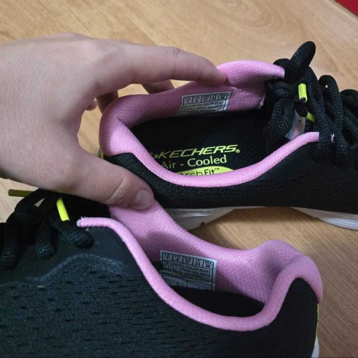 Ténis Skechers Arch Fit-Infinity Cool