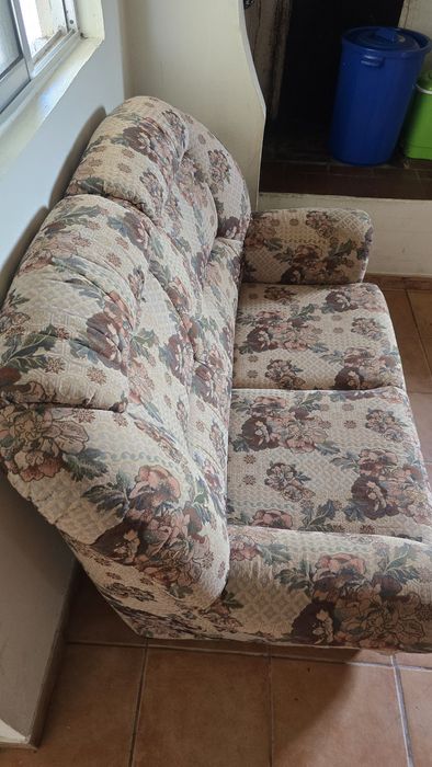 Sofa vintage lindíssimo óptimas condições