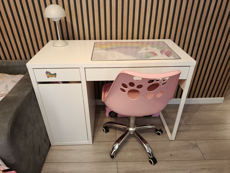Biurko ikea plus krzesełko
