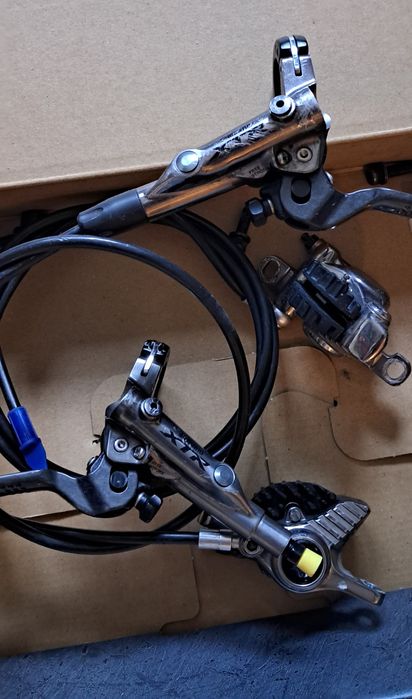 Hamulce Shimano XTR M9020 plus tarcze - komplet