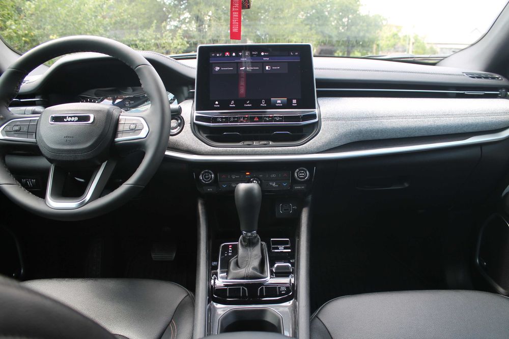 Jeep Compass 2024 року