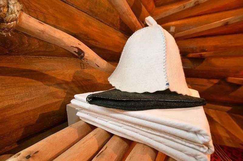 Будинок подобово з басейном та сауною у Гатному МТеремки.