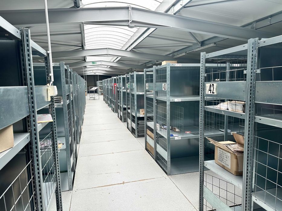 Regały magazynowe – kompletna instalacja