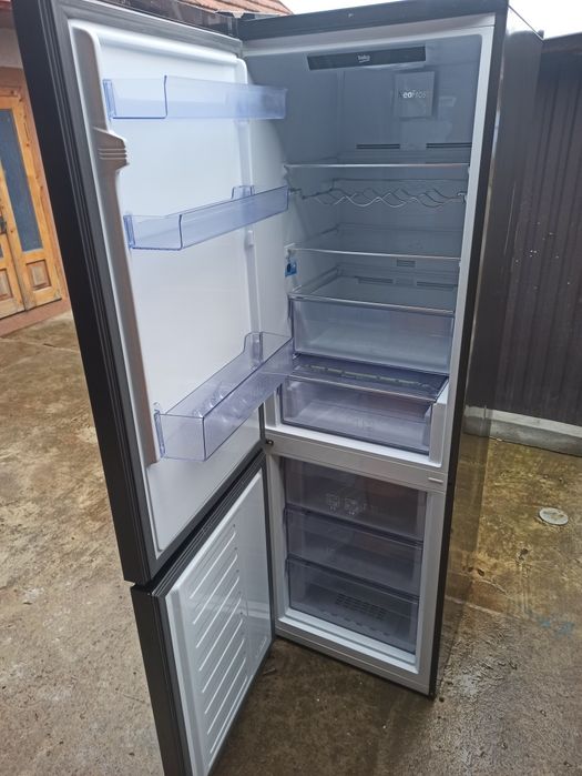 Продам холодильник беко ,в гарному стані ,Фаріон заправлений