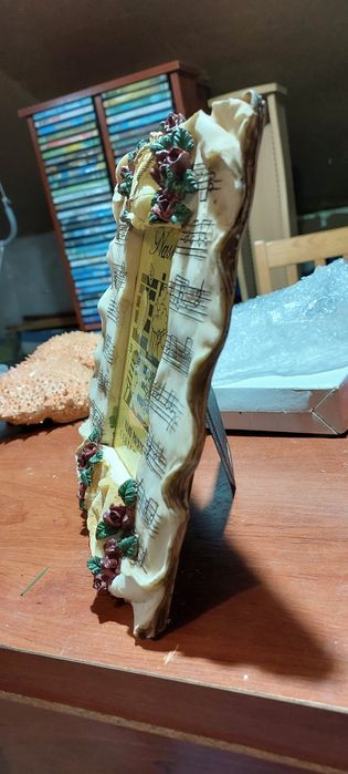 Vendo 6 molduras para fotografias novas