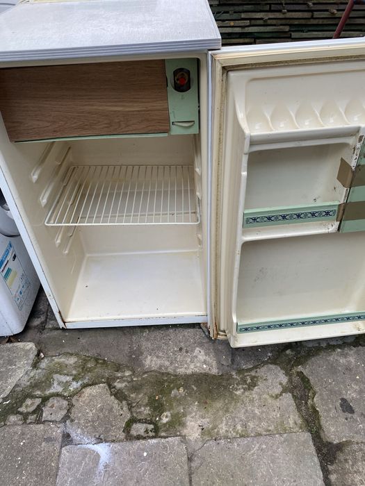 Lodówka Polar 85 cm