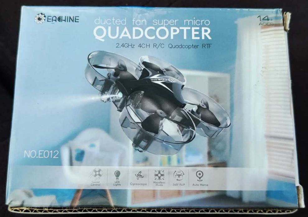Dron Eachine E012
