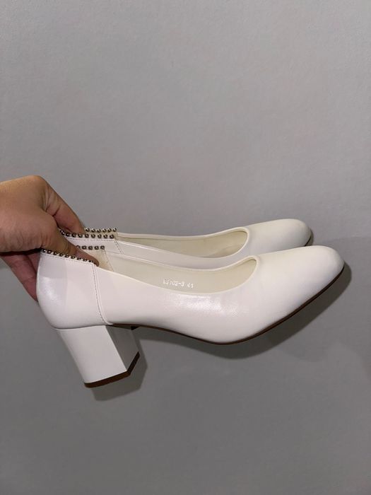 Продам весільні туфлі