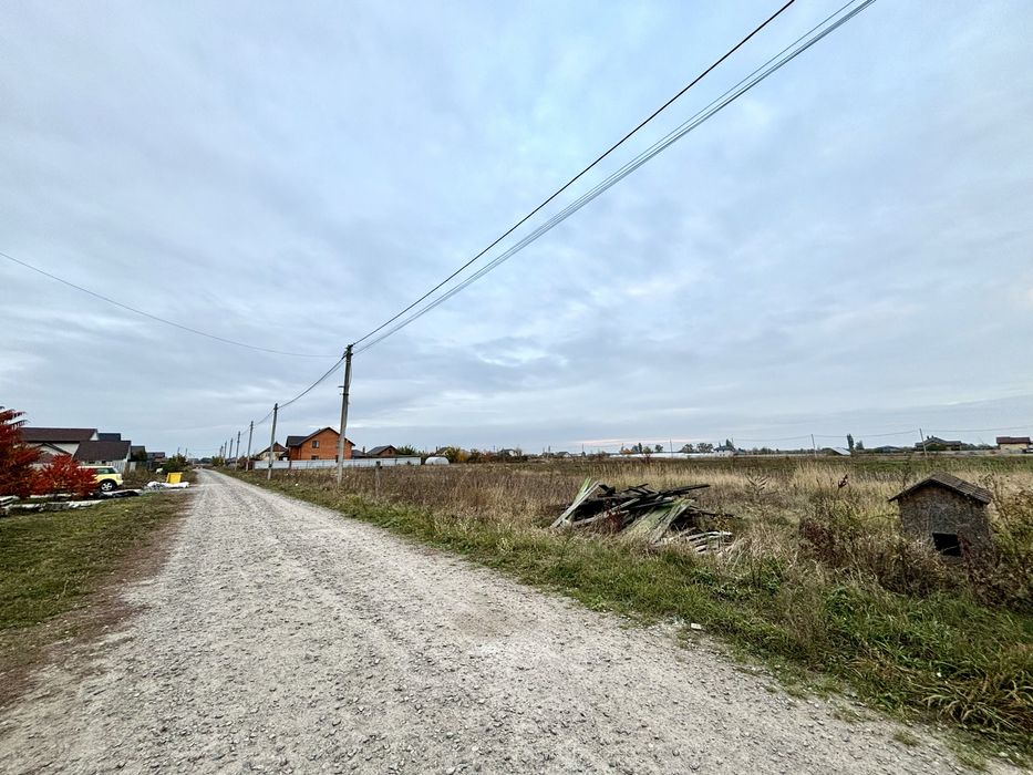 Продам ділянку під будівництво