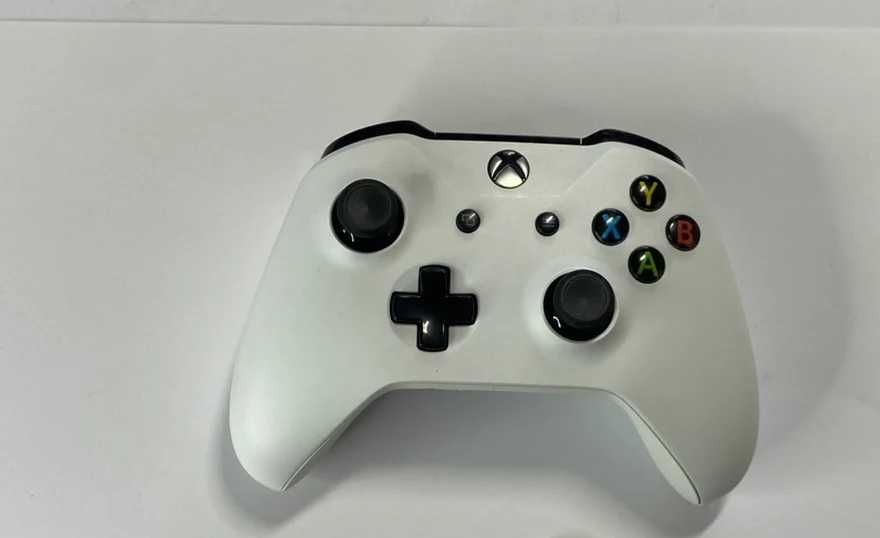 Lote - 2 comandos xbox 360 e 1 comando xbox one