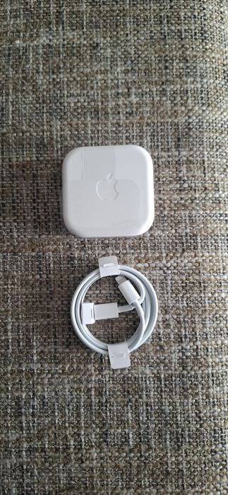 Продам навушники Apple оригінал с упаковки осталося