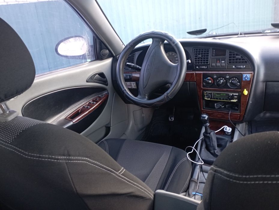 Продам терміново део нубіра в гарному стані