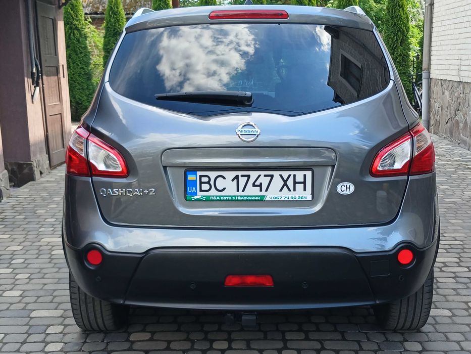 Nissan Qashqai автомобіль