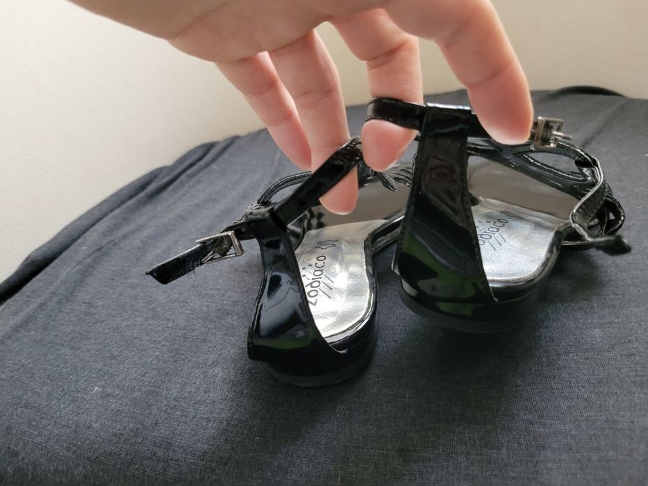 Sandały ażurowe 37 skóra na płaskim obcasie Zodiaco