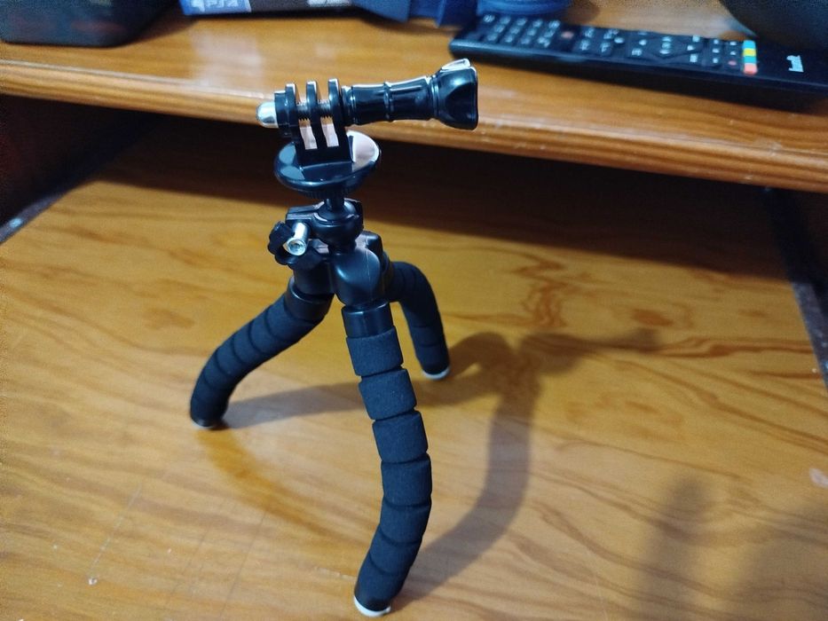 Tripé Flexível Maleável com suporte para GoPro e Máquinas com Rosca
