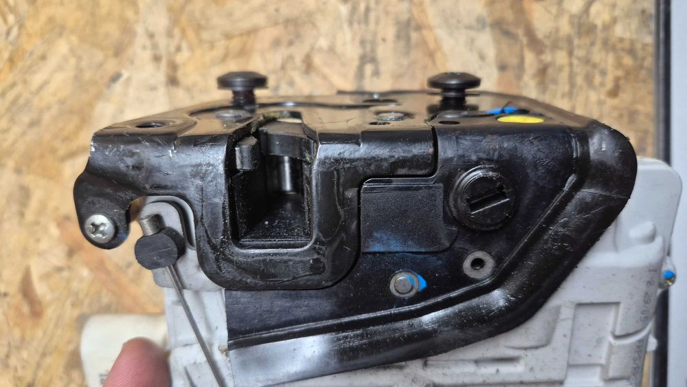 Fechadura Porta Traseira Esquerda Audi A4 B6 B7 A3 8P A6 C6 R8 Seat Exeo 8E0837015AA