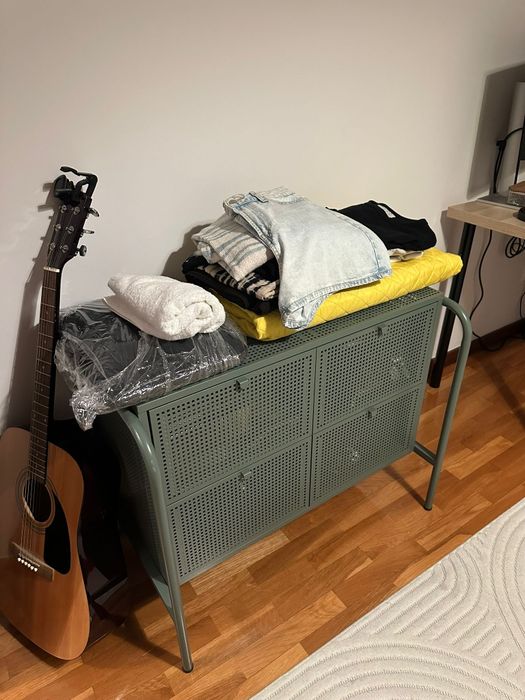 Comoda em metal IKEA modelo NIKKEBY