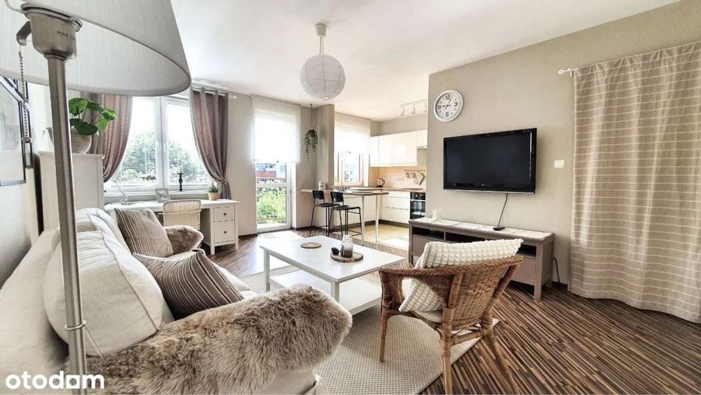 Jasne mieszkanie 50m ul.Wysłouchów