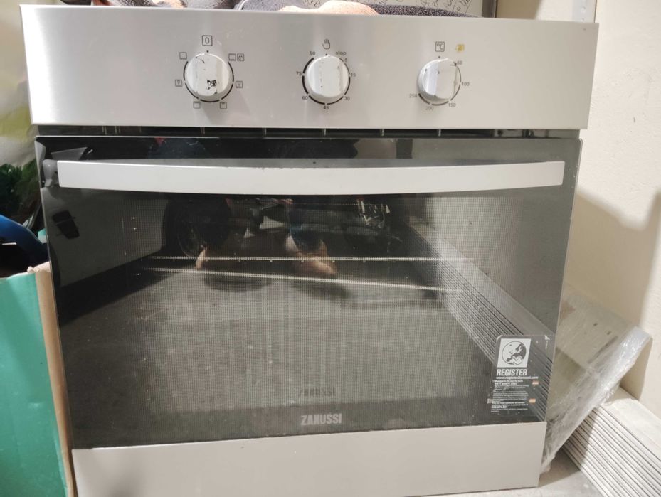 Forno Zanussi preto/cinza