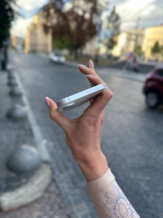 Apple iPhone  17 512Gb. ( White )