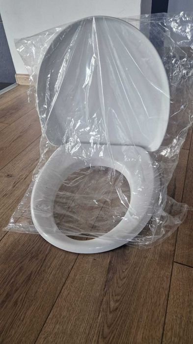 Deska sedesowa do toalety w kamperze C400 - Thetford