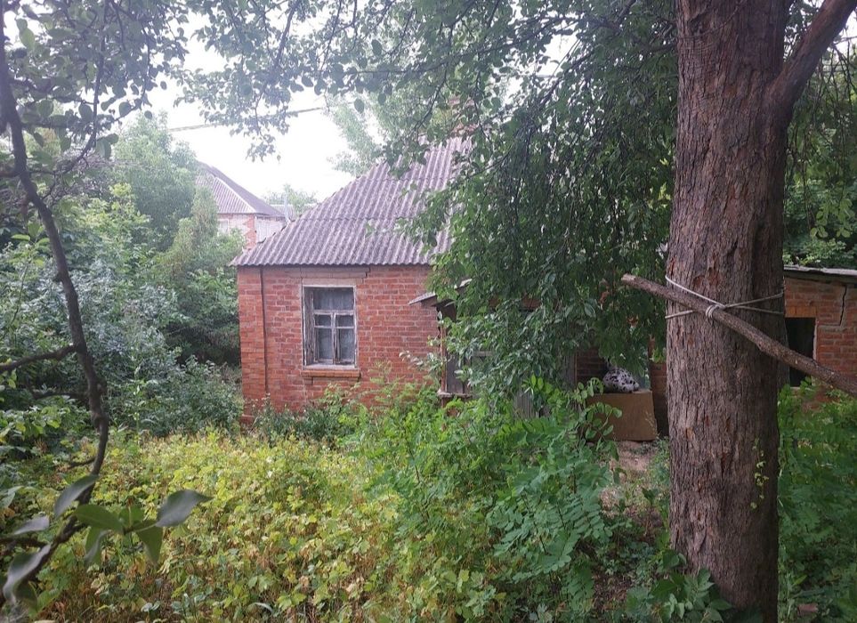 Продам земельный участок с домиком