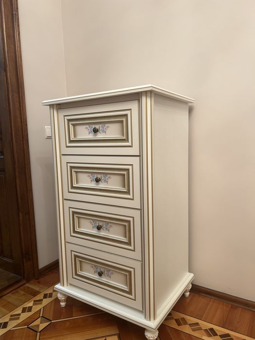 Комплект меблів для кімнати