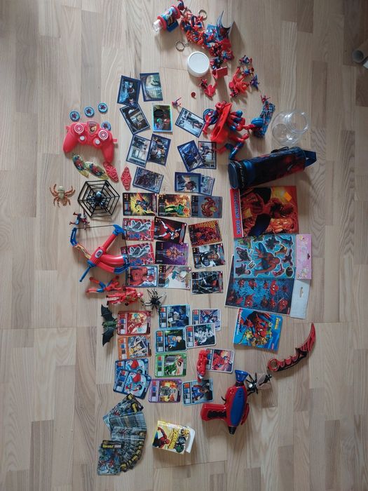Cała kolekcja Spider-Man karty naklejki figurki piórnik itd