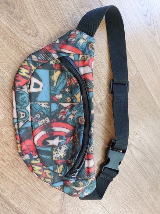 Saszetka nerka Avengers/ Kapitan Ameryka